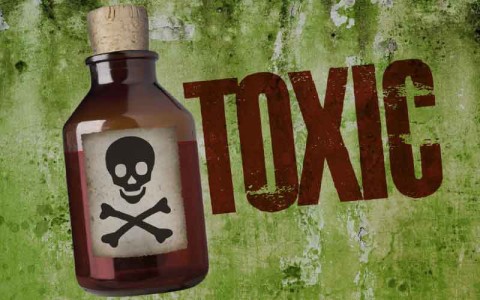 Toxic-chemicals-found-in-organic.